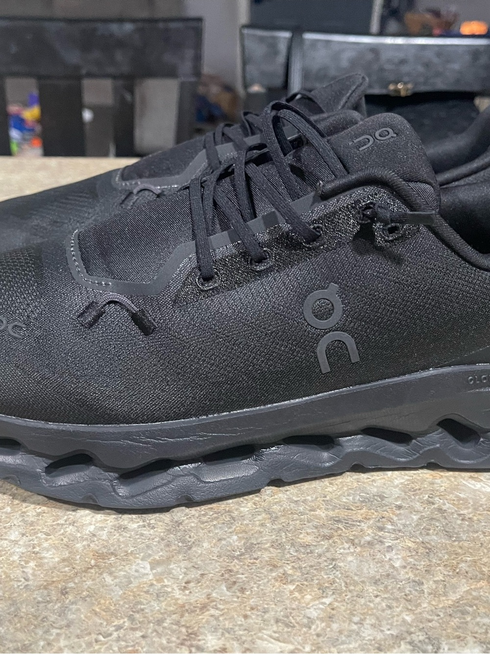 On Cloud Cloudtilt  Men's Sneakers in Black